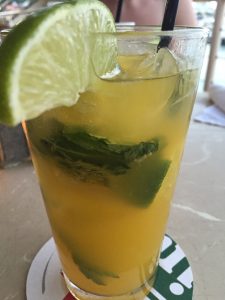 alt="Mojito in a glass"