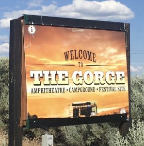 alt ="The Gorge signpost"