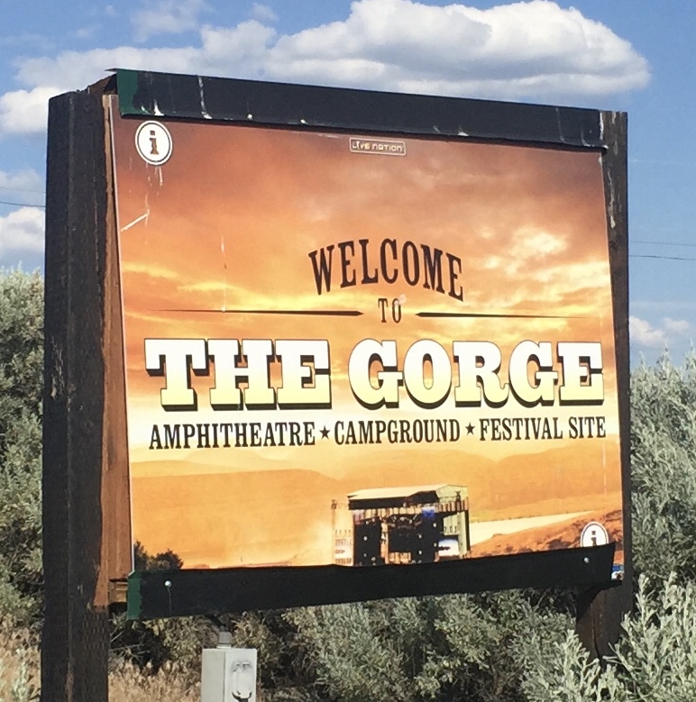 alt ="The Gorge signpost"