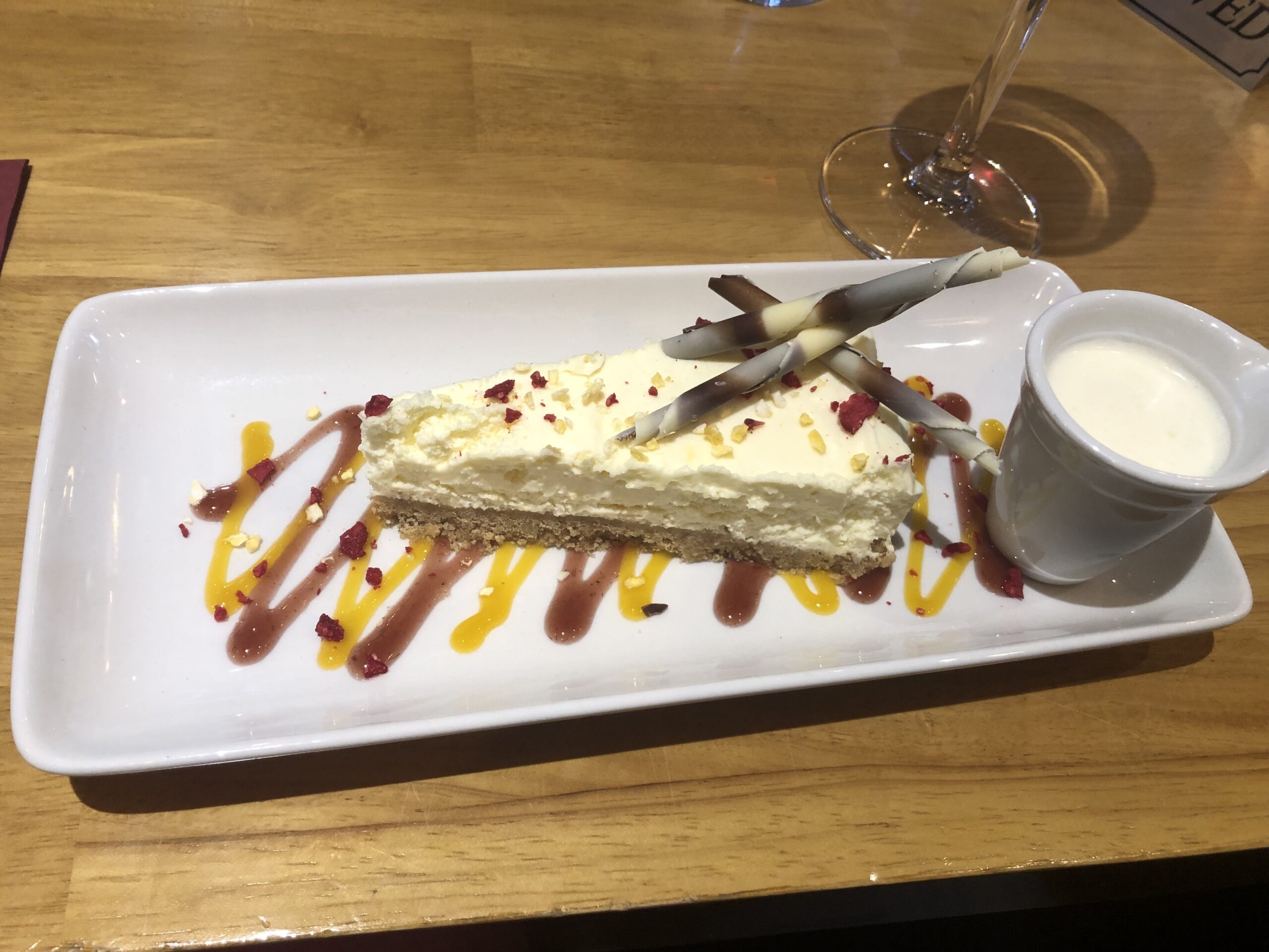 alt="slice of cheese cake"