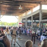 alt="gunfight in the shopping centre"