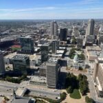 alt="st louis skyscrapers"