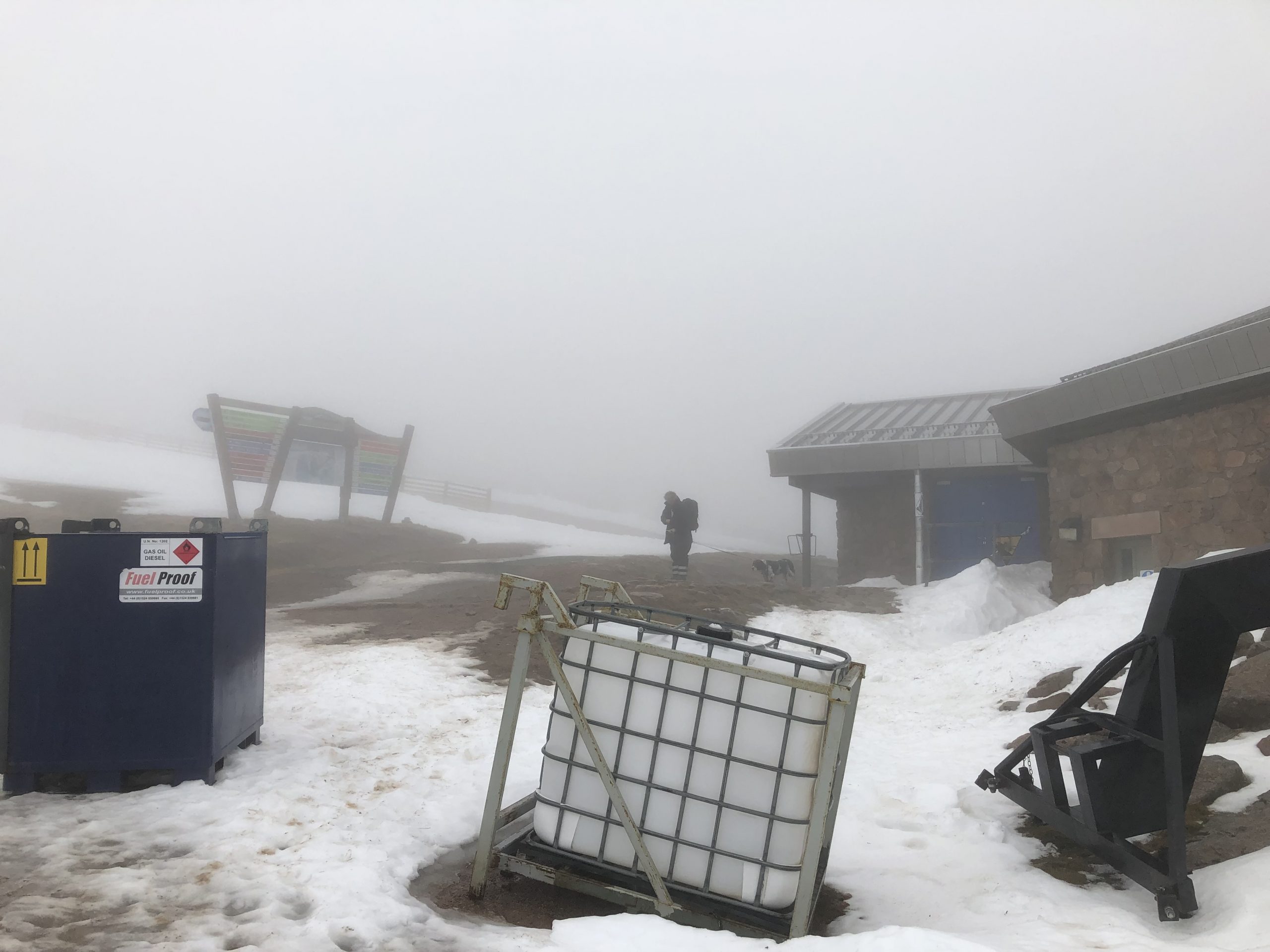 alt="getting your bearings in the fog"