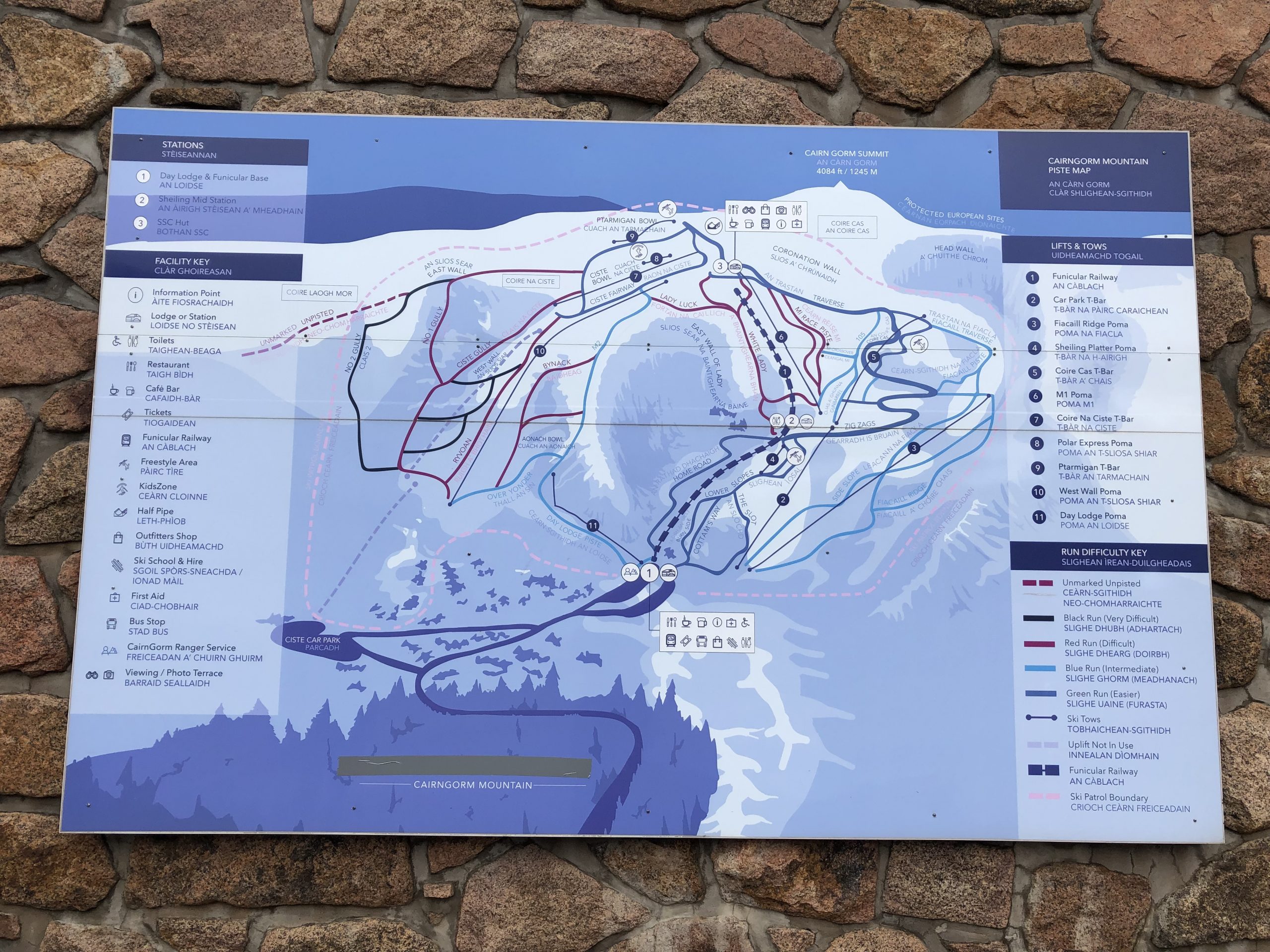 alt="ski routes on a map"