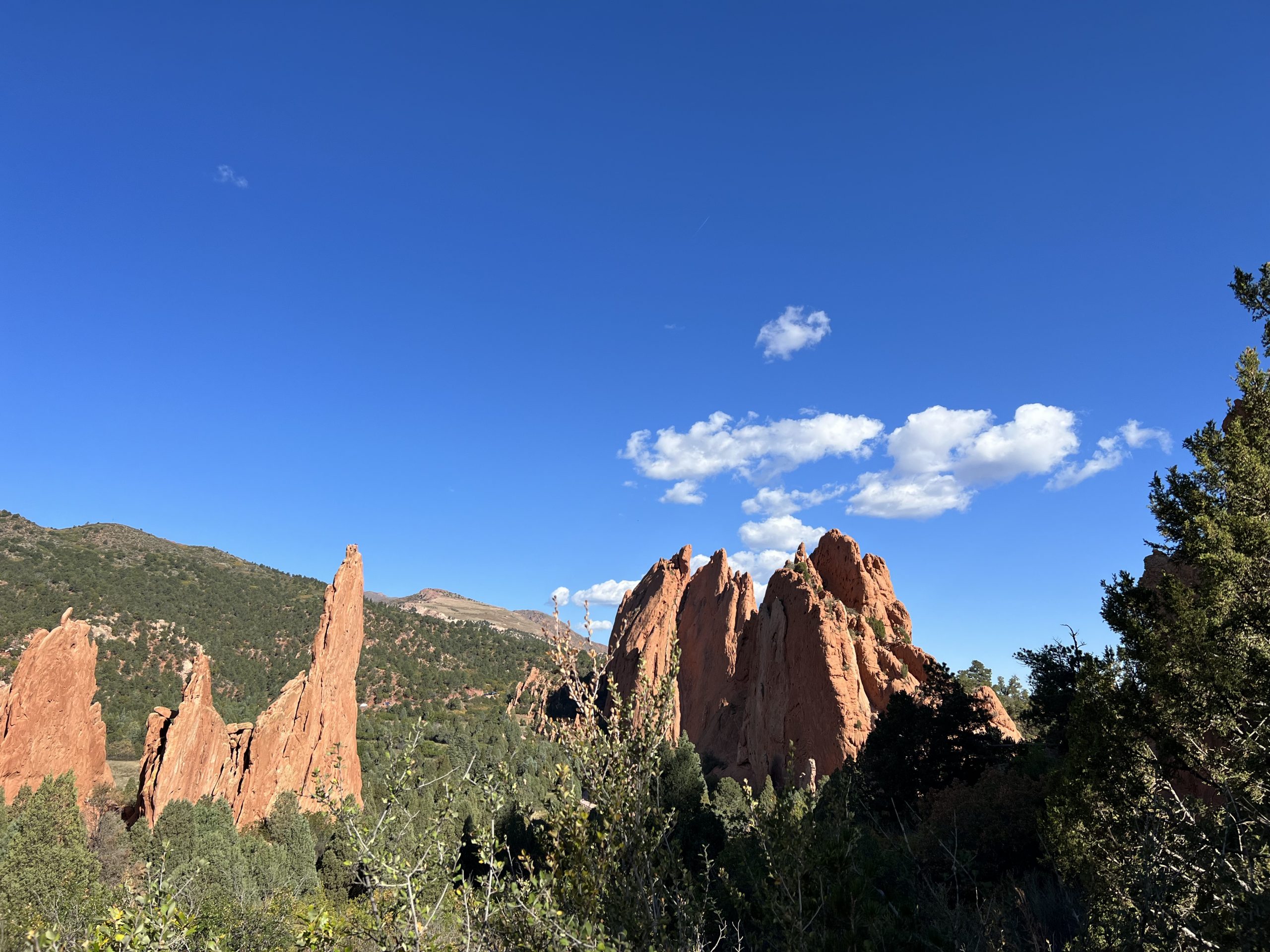 alt="rock formations in Garden of the Gods"