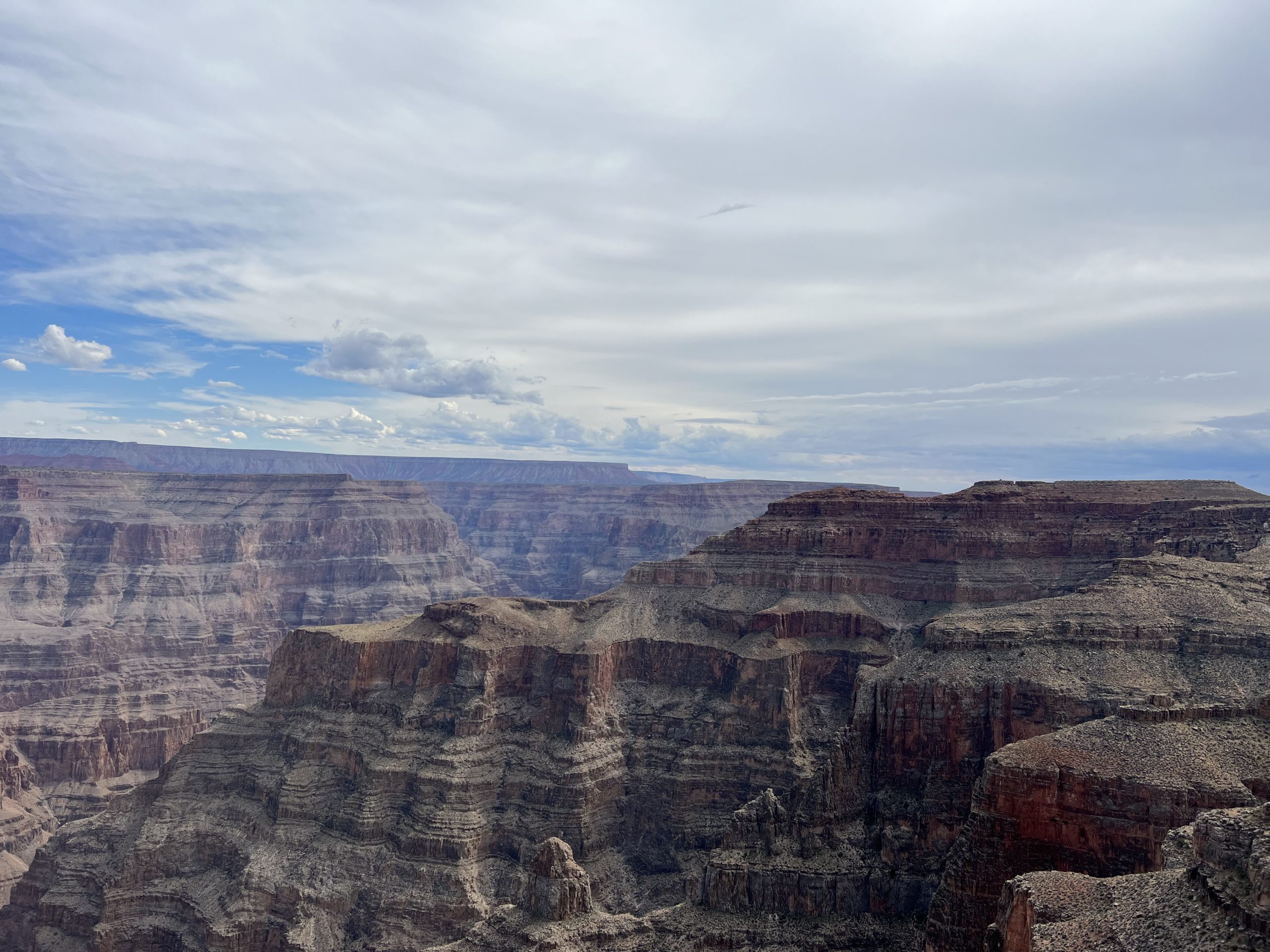 alt="rock strata in the sides of the Grand Canyon"