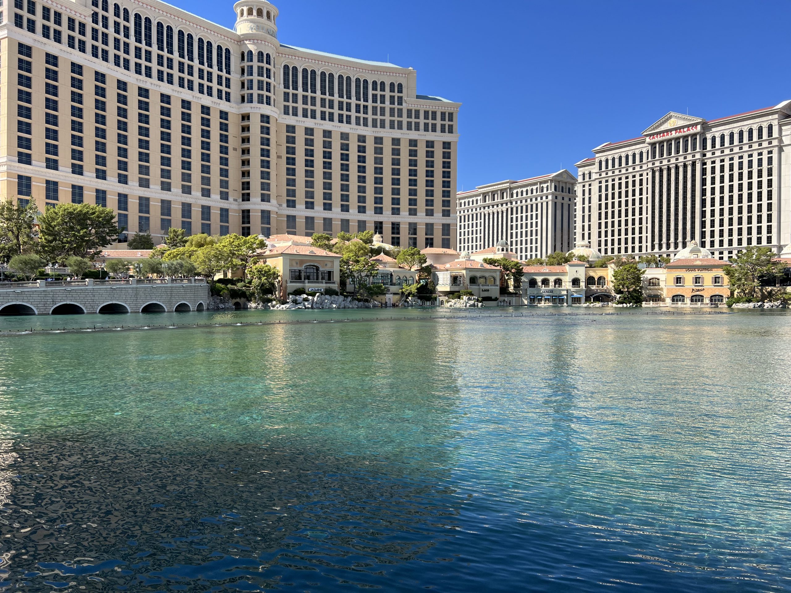 alt="Ballagio Fountain before the music & fountains start"
