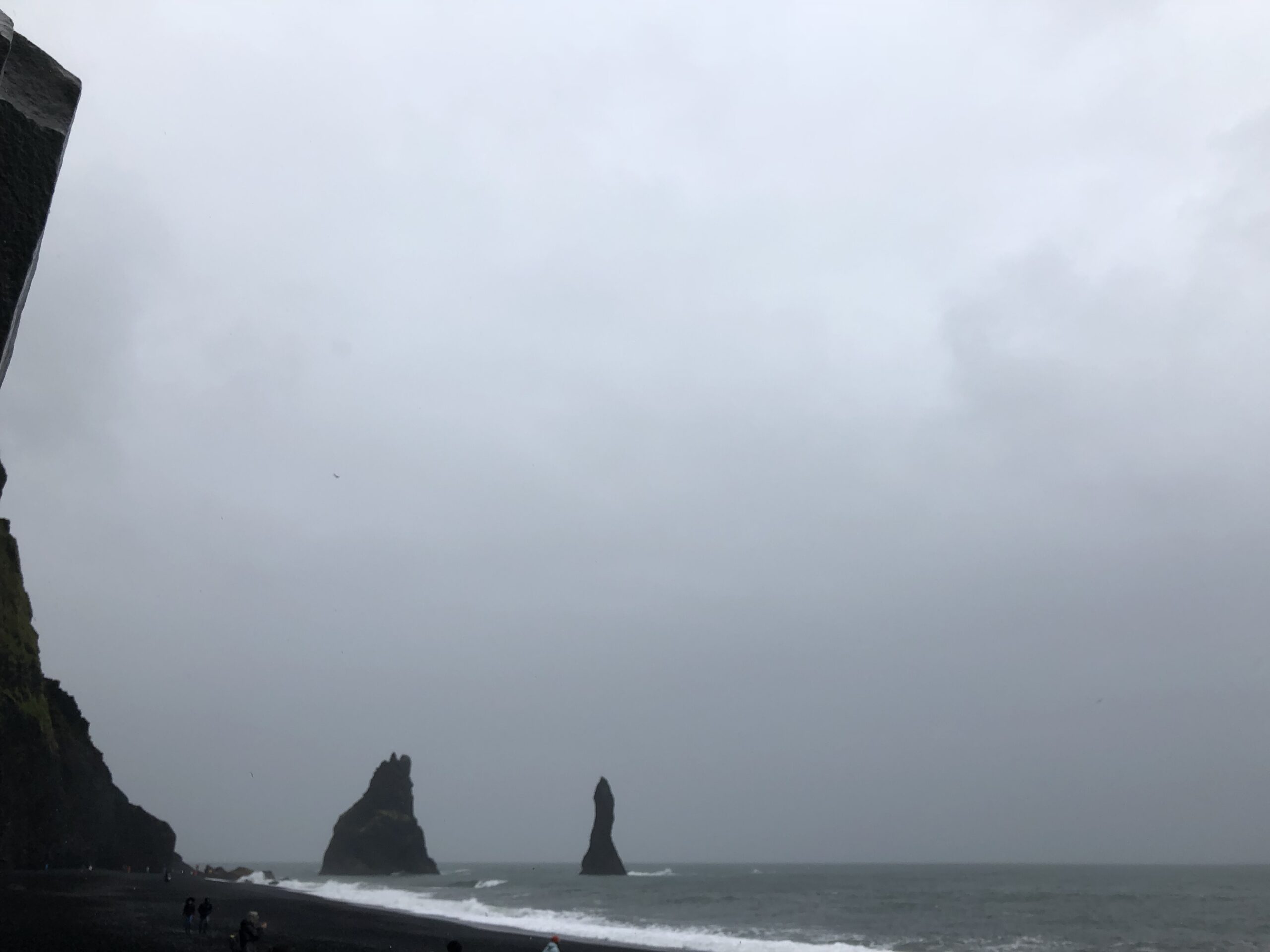 alt="rocky outcrops in the sea"