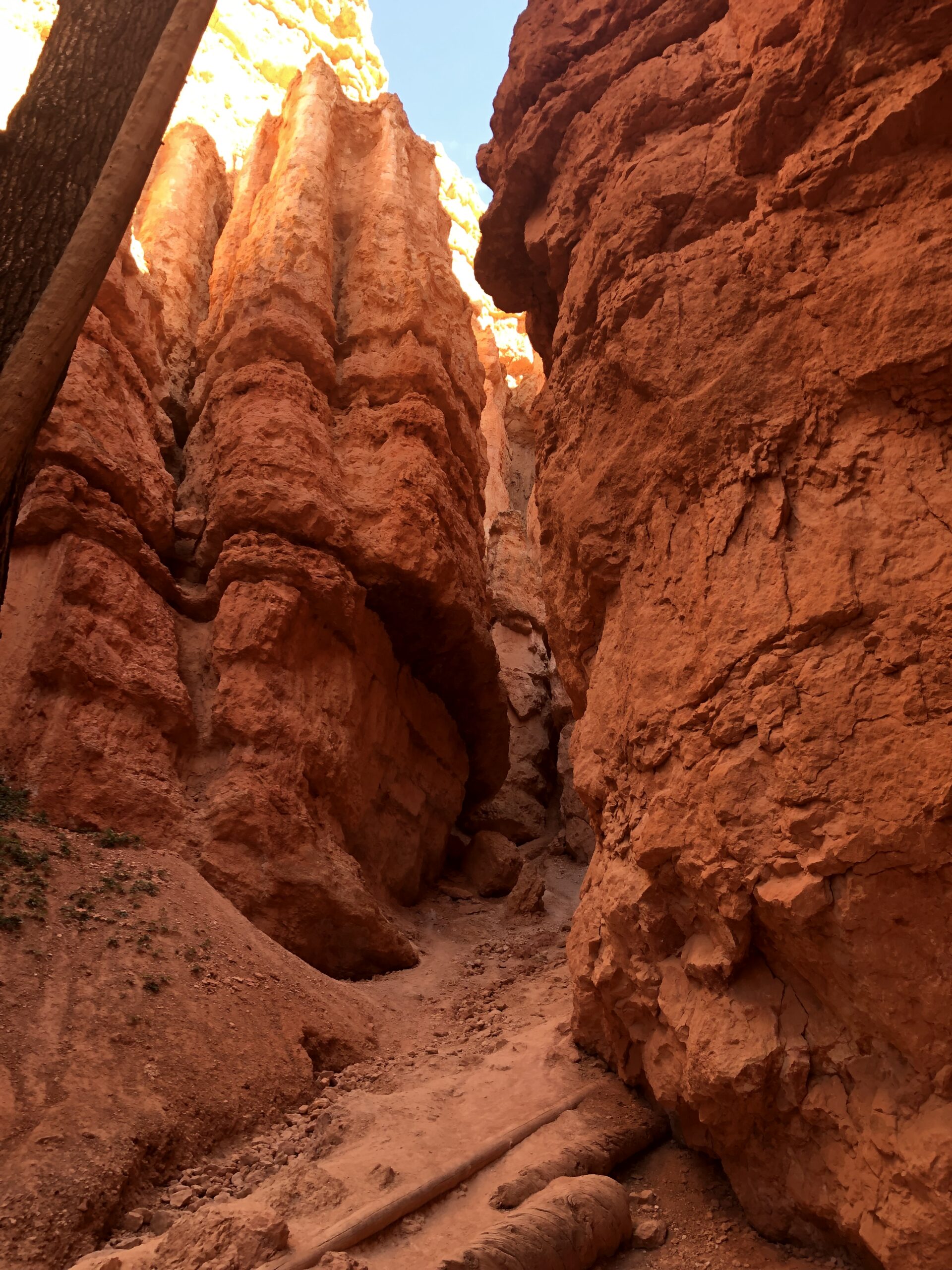 alt="narrow gap between tall rocks"