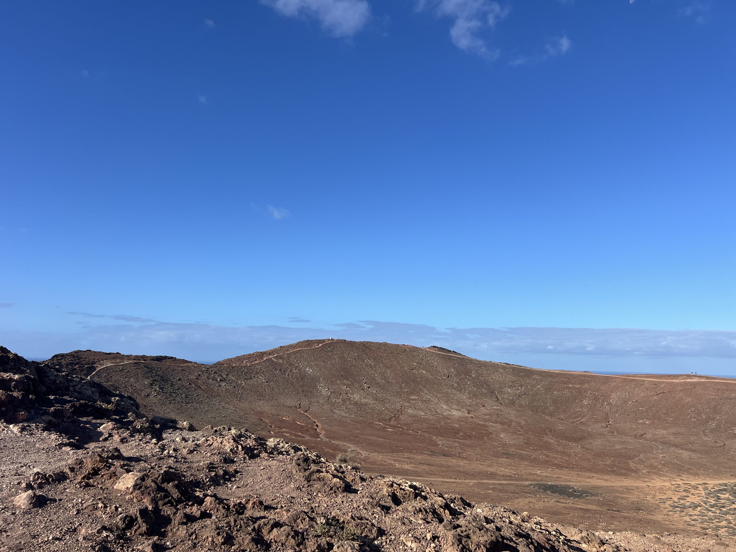 alt="inside the crater"
